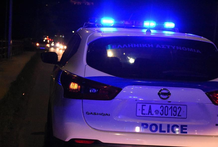 Συνελήφθη Λαρισαία με τέσσερα παραμελημένα σκυλιά στο σπίτι της