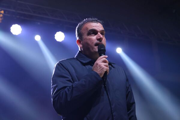 larissa-neo-etos-mamakos-3FB8C8746-524B-6EDC-70C0-D1C98D166CB3.jpg